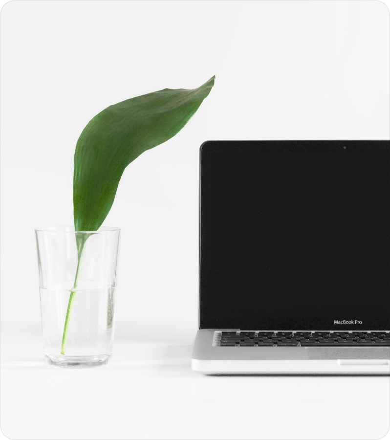 コワーキングスペースのセンターテーブル